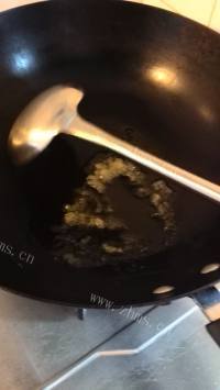 色泽鲜亮的糖醋排骨做法图解3)