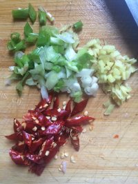 家常菜土豆炒肉丝做法图解3)