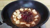 美味的农家香辣鸭血豆腐锅做法图解7)