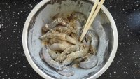 美味椒盐酥虾做法图解4)