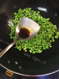 家常菜清炒毛豆做法图解4)