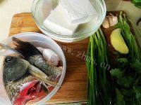 「DIY美食」鱼头炖豆腐做法图解1)