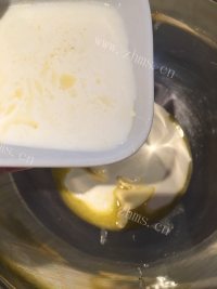 可口的轻乳酪蛋糕做法图解5)