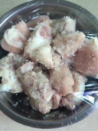 营养的白砂糖米酒酿猪蹄做法图解3)