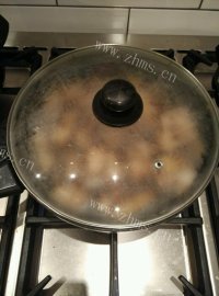 回味无穷的可乐鸡翅做法图解6)