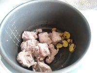 猪骨煲白萝卜做法图解6)