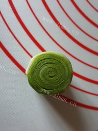 自制抹茶蛋黄酥做法图解10)