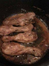 美味红酒炖鸡腿做法图解8)