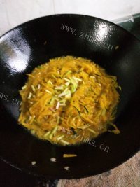 热腾腾的炒南瓜做法图解7)