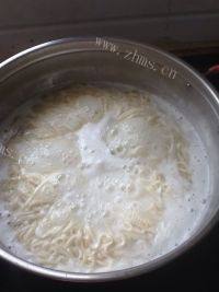 美味的青菜肉丝面做法图解10)