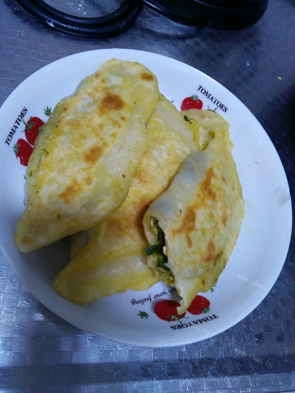 色泽鲜亮的韭菜盒子