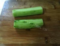 家常菜炒黄瓜做法图解1)