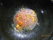 美味的茄汁虾球做法图解5)