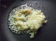 其味无穷的蒜蓉粉丝蒸带子做法图解11)