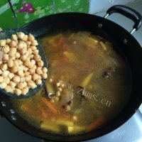 好吃的羊排鹰嘴豆抓饭做法图解9)