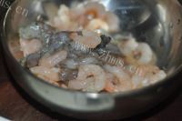 在家做水晶虾饺做法图解2)