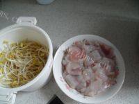 「美味可口」酸菜鱼做法图解1)
