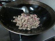 简单的圆葱炒牛肉做法图解7)