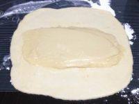 自己做的椒盐油酥烧饼做法图解6)