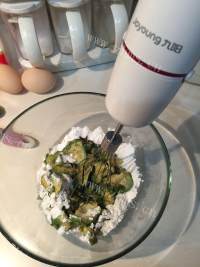 清新牛油果蛋糕做法图解1)