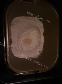 美味的面包机牛奶吐司做法图解2)