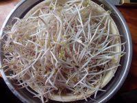 家常菜芹菜炒豆芽做法图解3)