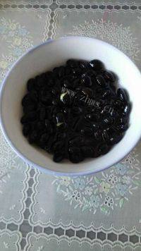 美味的黑豆豆浆做法图解1)