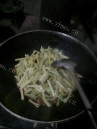 肉炒芹菜