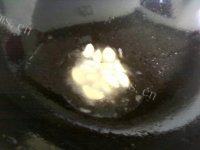 家常菜油豆腐烧肉做法图解3)