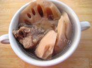 排骨莲藕汤做法图解4)