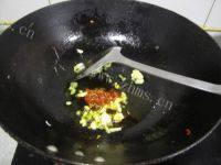 「手工美食」贡菜腊猪做法图解3)