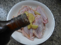 可口的香酥中翅做法图解4)