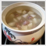 美味萝卜炖牛腩做法图解4)