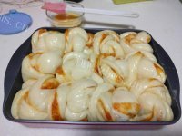 回味无穷的肉松面包卷做法图解21)