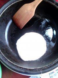 家常洋葱肉馅饼做法图解6)