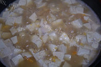 家常菜蛋黄豆腐做法图解7)