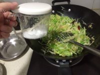 家常菜芹菜土豆丝做法图解6)