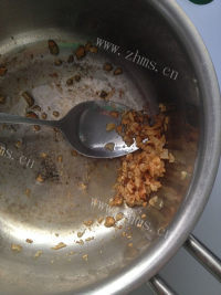 美味的香烤猪蹄做法图解5)