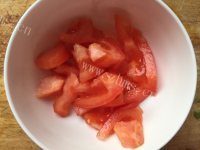 美味的西红柿黄金蛋炒饭做法图解3)