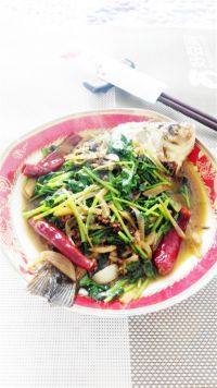 家常菜红烧鲫鱼