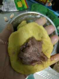 美味的豆沙馅地瓜饼做法图解4)