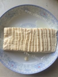香飘十里的皮蛋豆腐做法图解3)