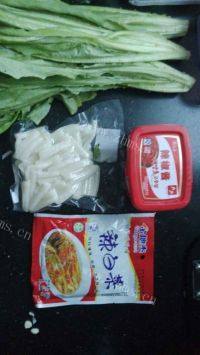 简单的泡菜炒年糕做法图解1)