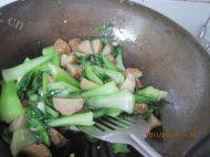 家常菜青菜炒肉丸做法图解5)