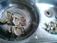 自制白贝鱼头豆腐汤做法图解7)