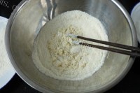 自制椰奶葡萄汤圆做法图解3)