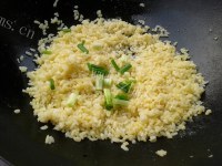 懒人的黄金蛋炒饭做法图解6)