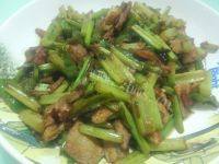 外婆教我做芹菜炒肉