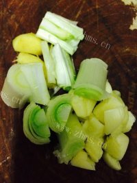 可口的炖鱼做法图解1)