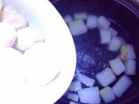 美味的冬瓜丸子汤做法图解6)